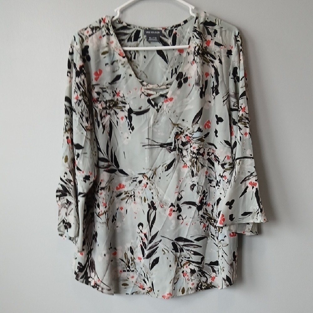 Van Heusen Floral Gray Watercolor Bell Sleeve Blouse Size XL Office Wear
